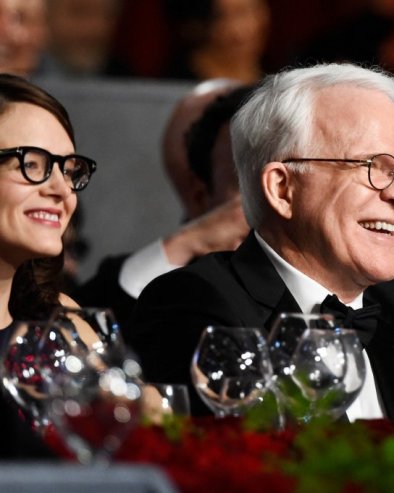 ПРОНАШАО ЖЕНУ СВОГ ЖИВОТА У 7. ДЕЦЕНИЈИ: Чувени комичар је у браку са више од 2 деценије млађом, а једино дете је добио у 68. години