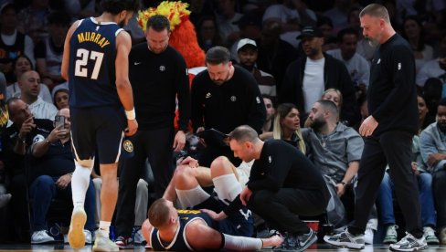 KATASTROFA! Evo kako je saigrač povredio Nikolu Jokića (VIDEO)