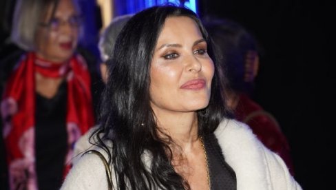 PRESELILA SE SA KOSMAJA U LUKSUZAN SALONAC U SRCU BEOGRADA: Elena Karaman je žena koja od svakog prostora napravi bajku! (VIDEO)