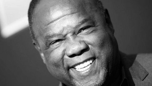 PREMINUO SLAVNI GLUAMC: Svi će ga pamtiti po ulozi u kultnoj seriji - tužne vesti saopštio njegov menadžer