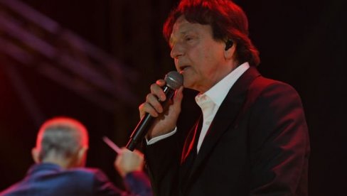 ТАЈНА ПЕСМЕ ЈЕДНА ЗИМА СА КРИСТИНОМ: Најлепша балада Здравка Чолића је посвећена познатој певачици