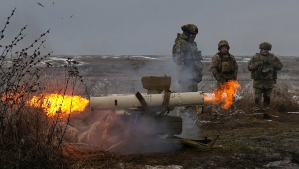 КРИЗА НА СЕВЕРУ ФРОНТА: Украјинске снаге пребацују јуришни пук са затвореницима и дезертерима у Сумску област