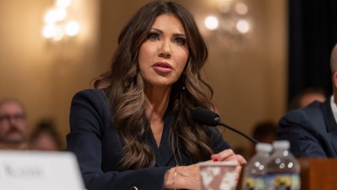 СЕКРЕТАРКА УНУТРАШЊУ БЕЗБЕДНОСТ САД: Желимо лидера у Венецуели који разуме да ће Вашингтон штити Америку