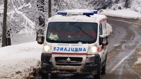 U JAKO JE TEŠKOM STANJU, MOŽDA JE I MRTAV Najnoviji detalji stanja mladića (16) koji je pucao u babu, dedu i sebe