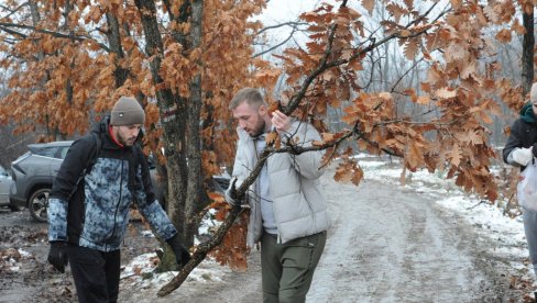 U SUSRET BOŽIĆU: Kraljevčani Badnji dan obeležavaju u skladu sa tradicijom