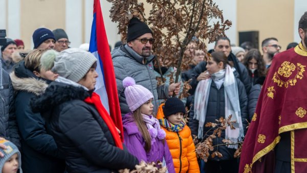 ШЕСТОГОДИШЊА НИКА КУМА БАДЊАКУ: У Кикинди и Сенти градски функционери угостили децу коринђаше