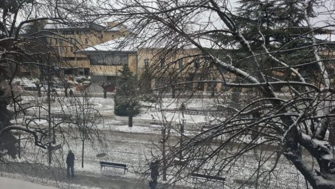 NAKON KIŠE SNEG PEKRIO I ULICE VRANJA: Ovajva je situacija na jugu Srbije