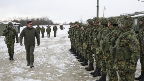 MINISTAR GAŠIĆ U KOPNENOJ ZONI BEZBEDNOSTI: Srbija ima vojsku na koju uvek može da se osloni