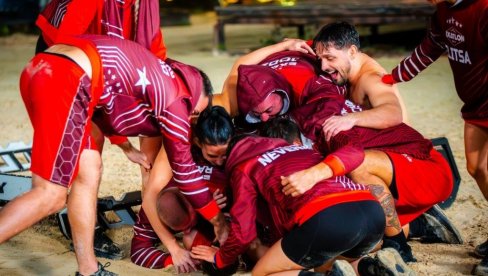 CRVENI UŽIVAJU, PLAVI SE SMRZAVAJU: Evo gde su smešteni učesnici Exaltona (VIDEO)