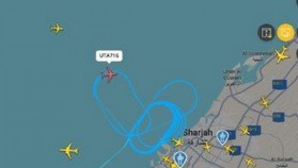 РУСКИ АВИОН ПОСЛАО СИГНАЛ ЗА УЗБУНУ: Више од 200 људи у њему, сви страхују од најгорег