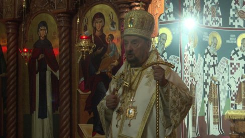 МОЛИТВЕ ЗА МАТИЦУ СРБИЈУ И РЕПУБЛИКУ СРПСКУ: Литургија у Манастиру Свете Петке у Бијељини