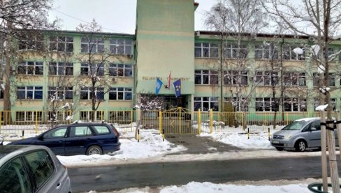 ZIMSKA SLUŽBA U PUNOM KAPACITETU RADI I TOKOM VIKENDA: U Novom Sadu sneg očišćen kod većine škola