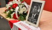 OSTAĆE VEČNO U PAMĆENJU VOJVODINE I SEĆANJU GRADA : U Novom Sadu danas sahranjen Milorad Kosanović, čovek fudbala