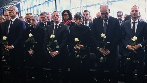 ODATA POČAST STRADALIMA U SAZVEŽĐU: Održana ceremonija poginulima u nesreći u švajcarskom baru u Kran-Montani