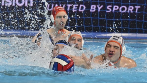 ЦРНА ГОРА УРАДИЛА ОНО ШТО СРБИЈА НИЈЕ УСПЕЛА: Најновије вести са Европског првенства у ватерполу