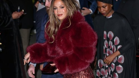 DŽENIFER LOPEZ JE OVAKO DOŠLA NA ŽURKU PRE ZLATNOG GLOBUSA: Šta je onda spremila za glavno veče glamura (FOTO)