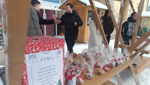 ДОНАЦИЈЕ ЗА ДЕЧИЈЕ ПАКЕТИЋЕ: Хуманитарни базар у Бајиној Башти