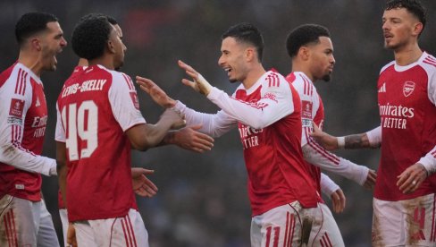 BORBA ZA VEMBLI: Prvi čin velikog londonskog derbija u polufinalu Liga kupa