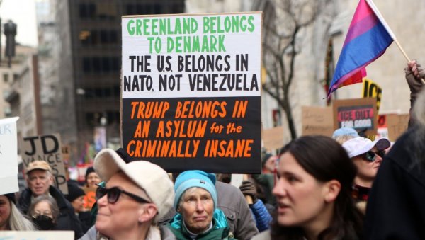 МИЛОМ ИЛИ СИЛОМ? Си-би-ес: Амерички и дански званичници разговараће у среду о питању Гренланда