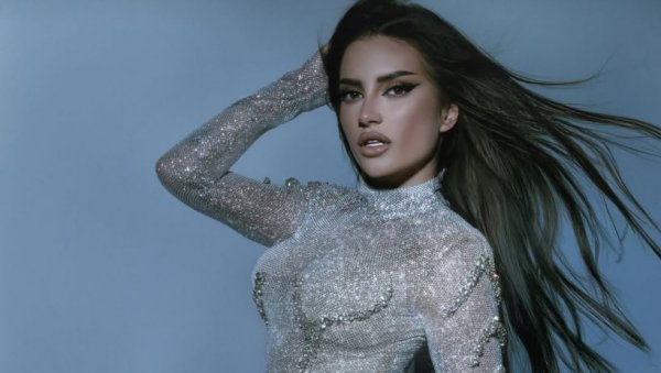 ПРЕЛАЗИМ НА ЖЕНЕ: Барбара Бобак бомбастично обележила почетак године (ФОТО)