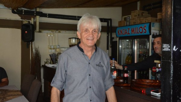 ПЛЕМЕНИТИ МИЛАН ИВАНОВИЋ ИЗ КЛАДОВА:  Годинама побеђује у квизовима па награде усмерава тамо где је најпотребније