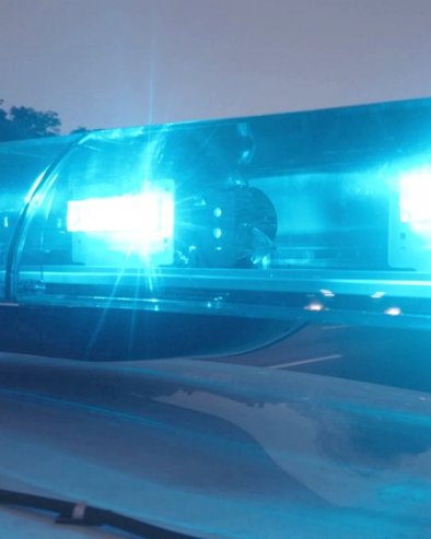 ХОРОР ПРЕД ДЕЦОМ: Тешка саобраћајна несрећа, жена погинула у судару са школским аутобусом (УЗНЕМИРУЈУЋИ ФОТО)