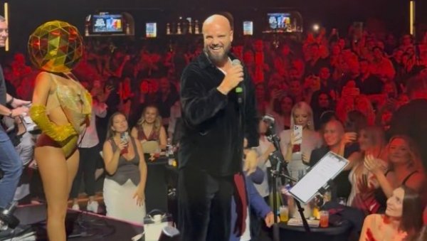 ДОЧЕК СРПСКЕ НОВЕ ГОДИНЕ И У АМЕРИЦИ: Бобан Рајовић подигао Флориду на ноге (ФОТО)