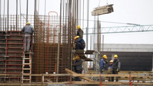 ИСТИНЕ О УПИСУ НЕПОКРЕТНОСТИ: Разјашњене најчешће заблуде и откривено како ствари заиста стоје