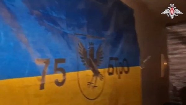 ПОГЛЕДАЈТЕ – ПОБЕГЛИ ГЛАВОМ БЕЗ ОБЗИРА: Шта је све остало у украјинском штабу у Гуљајпољу (ВИДЕО)