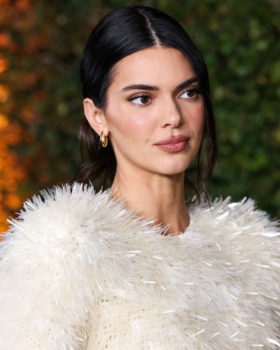 НАЈПОЗНАТИЈА МАНЕКЕНКА НА СВЕТУ ТВРДИ ДА НИШТА НИЈЕ РАДИЛА НА СЕБИ: Никад нисам ишла на пластичне операције