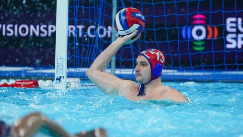 SRAMOTNE OPTUŽBE HRVATSKOG GOLMANA! Ovo mu smeta na Evropskom prvenstvu u Beogradu: Neke reprezentacije to koriste...