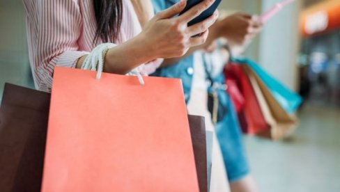 ПРАВИЛО 24 САТА МОЖЕ ДА ВАМ УШТЕДИ НОВАЦ: Потребно је свим купохоличарима