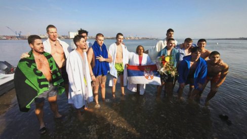 Bogojavljensko plivanje za Časni krst u istočnoj Srbiji