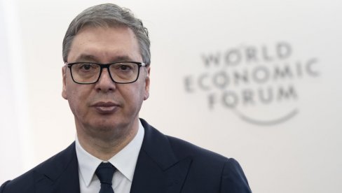 VUČIĆ U DAVOSU: Predsednik se sastao sa Martom Kos