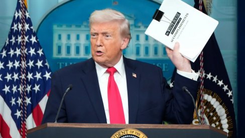 АЛБАНЕЗЕ, ОДМАХ! Чим је чуо за ову последицу напада на Иран, Доналд Трамп није хтео да чека ни тренутак!