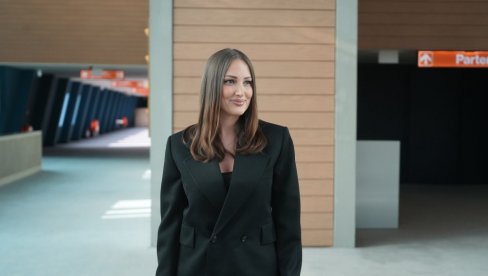 НЕ ЗНАМ НИШТА ДА СПРЕМИМ: Александра Пријовић кување препустила супругу Филипу