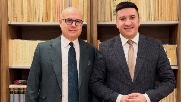 СРПСКИ НАРОД У ЦРНОЈ ГОРИ ЋЕ УВЕК ИМАТИ ПОДРШКУ РЕПУБЛИКЕ СРБИЈЕ: Вучевић се састао са Дајковићем