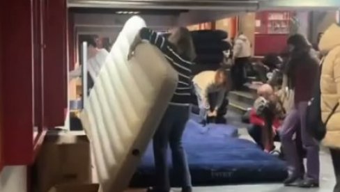 BAHAĆENJE NEVASPITANE OMLADINE: Pogledajte šta rade Dinkove pumpadžijke (VIDEO)