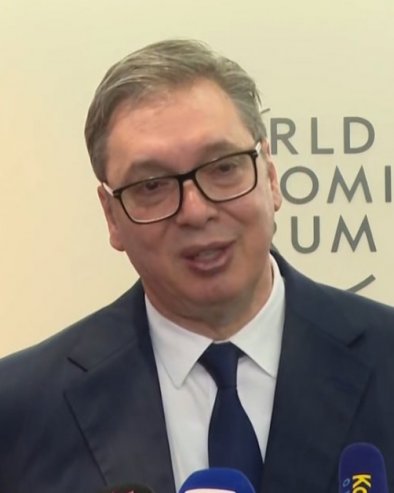 ВУЧИЋ О ЛАЗОВИЋУ: Тражи санкције против својих суграђана, који се одговоран политичар тиме хвали