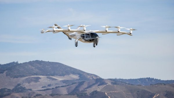 ЛЕТЕЋИ ТАКСИ СТАРТУЈЕ НА ЕКСПУ Србија бити међу првима у Европи са овим видом ваздушног превоза