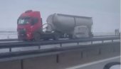 HAOS NA AUTO-PUTU KA NOVOM SADU: Čak četiri saobraćajne nezgode, sve stoji, kilometarske kolone (VIDEO)