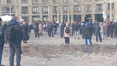 ŠEŠELJ O BLOKADERIMA: Šta krijete ako ste ta besprekorna, nepogrešiva politička alternativa?