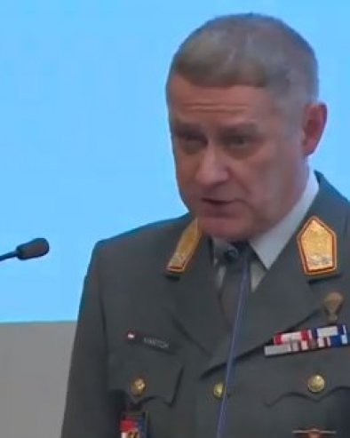 МИНИСТАРСТВО ОДБРАНЕ АУСТРИЈЕ УПОЗОРАВА: Стари поредак више не важи, свет све несигурнији (ВИДЕО)