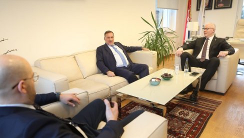 ПОСЕТА ПРИЈАТЕЉА: Председник ОКС Дејан Томашевић угостио првог човека ЕОК