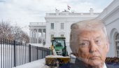 СРАВЊЕНО - САД ЈЕ ПРЕКАСНО: Трамп булдожером срушио ЦЕЛО крило Беле куће