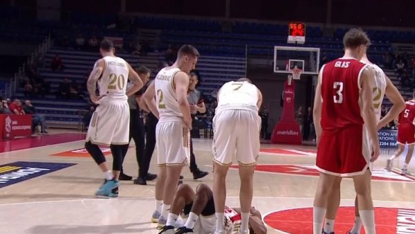 ВРИСАК, БОЛ, НЕВЕРИЦА! Нови пех КК Црвена звезда, Саша Обрадовић остао у шоку на самом старту меча!