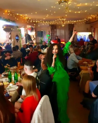 ОВО НИКО НИЈЕ СМЕО ДА КАЖЕ НАГЛАС: Певачица открила ситуацију која јој је тешко пала (ФОТО)