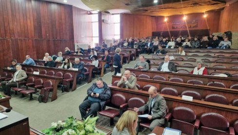 JOŠ JEDAN NEUSPEO POKŠAJ SMENE PREDSEDNIKA SKUPŠTINE U KULI   Bura zbog osam minuta