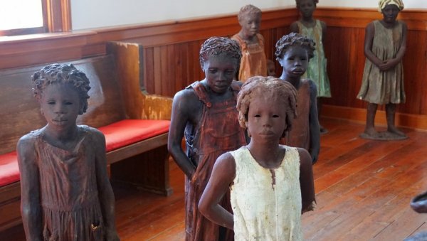 ШВАЈЦАРСКУ ЧОКОЛАДУ ПРАВЕ ДЕЦА РОБОВИ: Суд разоткрио монструозну истину