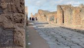 ARHEOLOZI U ČUDU: Nove ljubavne poruke i skice na zidu drevne Pompeje (VIDEO)